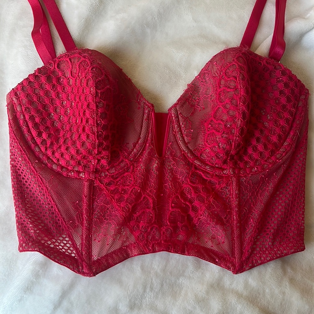 Beautiful, red strapless bra let/bustiers NEVER WORN